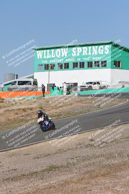 media/Apr-20-2025-AHRMA (Sun) [[393a79c373]]/Race/Group 11 early race/Turn 4b/